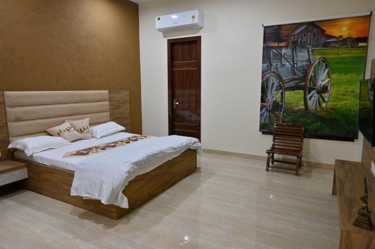 Ideal Home Stay Амрітсар Екстер'єр фото